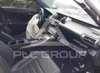 2016 Lexus IS300 фото