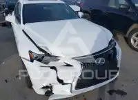 2016 Lexus IS200 photo