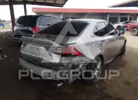 2016 Lexus IS200 фото