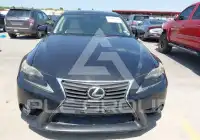 2016 Lexus IS200 фото