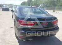 2016 Lexus LS460 photo