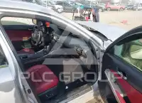 2016 Lexus IS350 photo