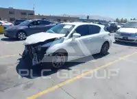 2016 Lexus CT200 photo