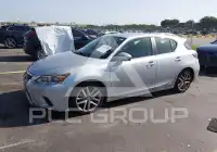2016 Lexus CT200 photo