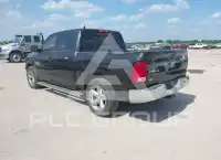 2016 RAM 1500 photo