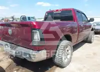 2016 RAM 1500 photo