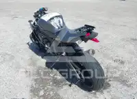 2016 Yamaha YZF-R1 фото