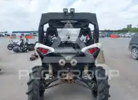 2016 Can-AM MAVERICK photo
