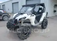 2016 Can-AM MAVERICK photo