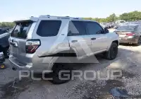 2016 Toyota 4 RUNNER photo