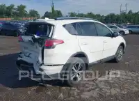 2016 Toyota RAV4 фото