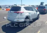 2016 Toyota RAV4 фото