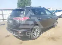 2016 Toyota RAV4 photo