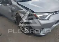 2016 Toyota RAV4 photo