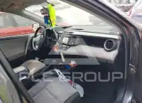 2016 Toyota RAV4 фото