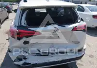 2016 Toyota RAV4 фото