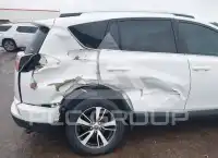 2016 Toyota RAV4 фото