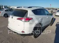 2016 Toyota RAV4 фото