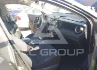2016 Toyota RAV4 photo