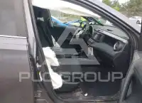 2016 Toyota RAV4 photo