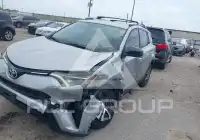 2016 Toyota RAV4 фото