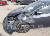 2016 Toyota COROLLA фото