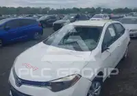2016 Toyota COROLLA фото