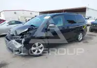 2016 Toyota SIENNA фото