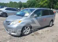 2016 Toyota SIENNA photo