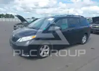 2016 Toyota SIENNA фото