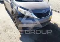 2016 Toyota SIENNA фото