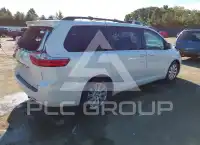 2016 Toyota SIENNA photo