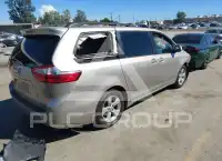 2016 Toyota SIENNA фото