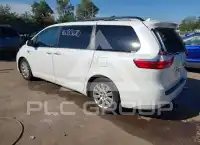 2016 Toyota SIENNA photo