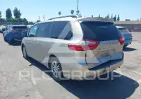 2016 Toyota SIENNA фото