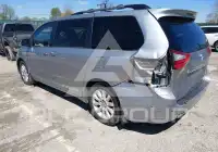 2016 Toyota SIENNA фото