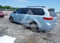 2016 Toyota SIENNA фото