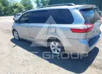 2016 Toyota SIENNA фото