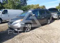 2016 Toyota SIENNA photo