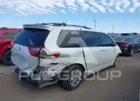 2016 Toyota SIENNA фото