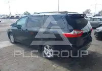2016 Toyota SIENNA photo