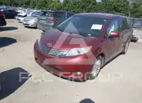 2016 Toyota SIENNA photo
