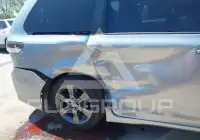 2016 Toyota SIENNA фото