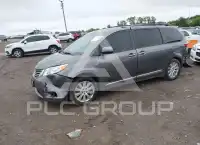 2016 Toyota SIENNA фото