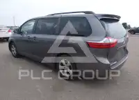 2016 Toyota SIENNA фото