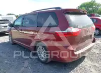 2016 Toyota SIENNA photo