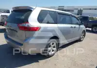 2016 Toyota SIENNA фото