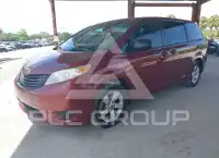 2016 Toyota SIENNA фото