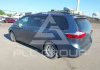 2016 Toyota SIENNA фото