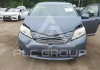 2016 Toyota SIENNA фото
